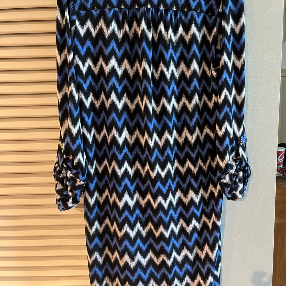 Michael Kors Zigzag Long Sleeve Dress in Blue, White and Black - Picture 2 of 5